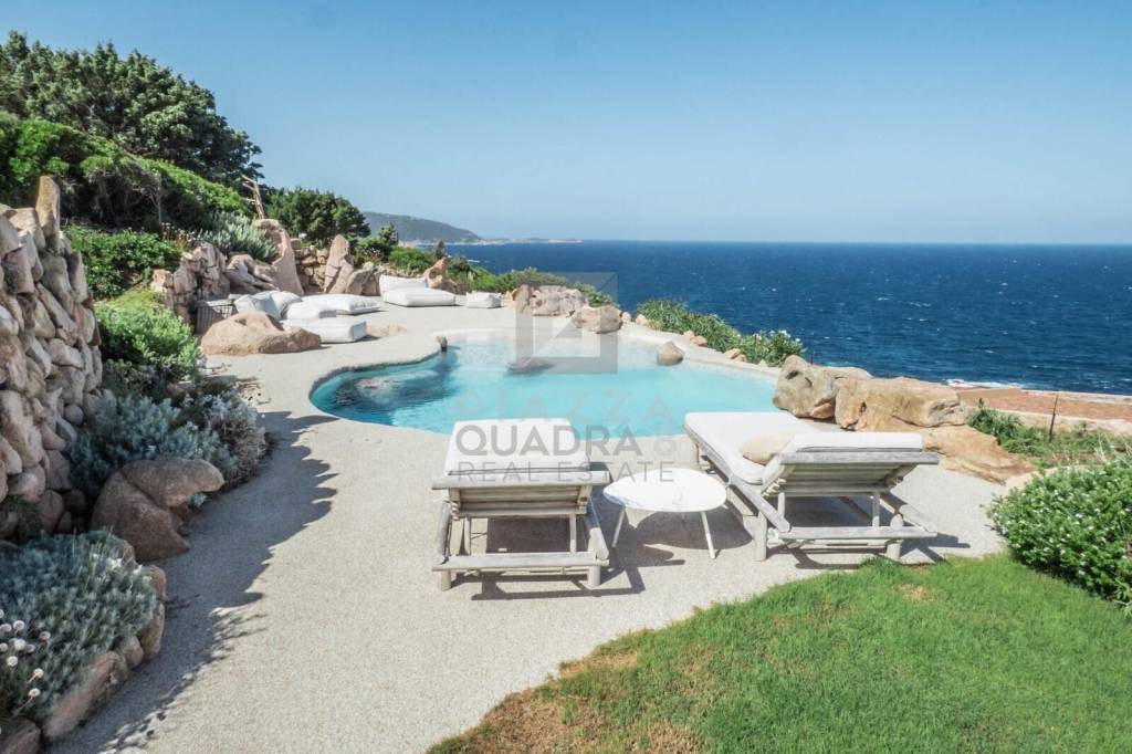 casa indipendente in vendita a Trinità d'Agultu e Vignola in zona Costa Paradiso