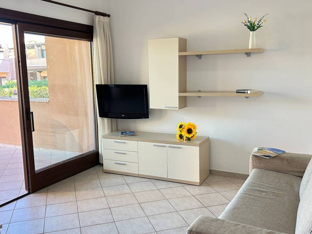 appartamento in vendita a Trinità d'Agultu e Vignola in zona Costa Paradiso