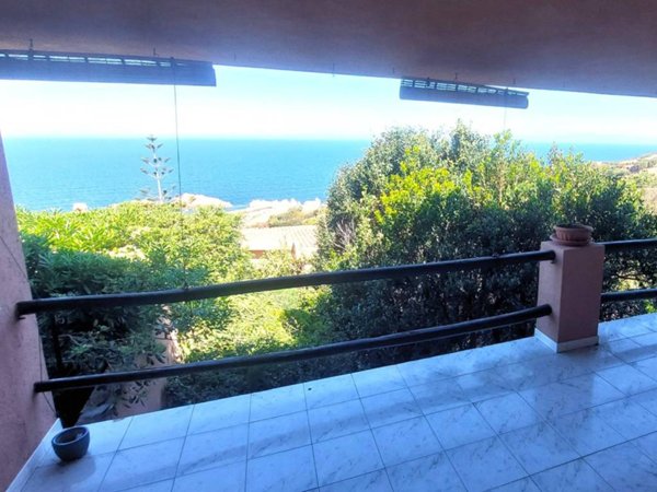 appartamento in vendita a Trinità d'Agultu e Vignola in zona Costa Paradiso