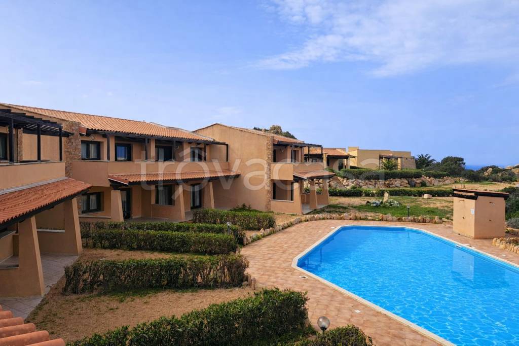 appartamento in vendita a Trinità d'Agultu e Vignola in zona Costa Paradiso