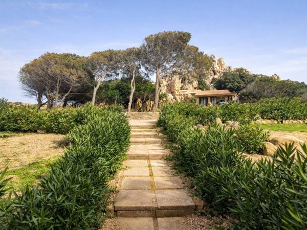 appartamento in vendita a Trinità d'Agultu e Vignola in zona Costa Paradiso