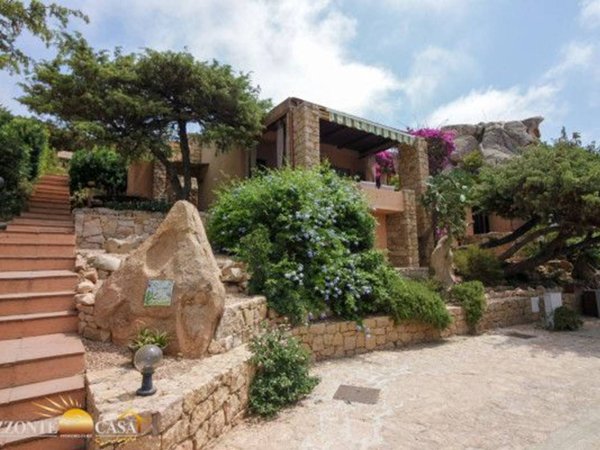 casa indipendente in vendita a Trinità d'Agultu e Vignola in zona Costa Paradiso