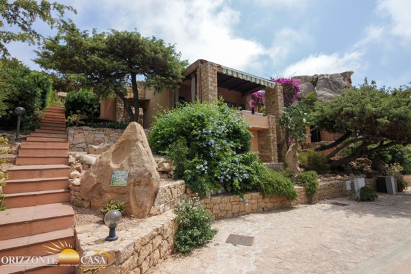 casa indipendente in vendita a Trinità d'Agultu e Vignola in zona Costa Paradiso