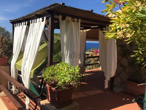 appartamento in vendita a Trinità d'Agultu e Vignola in zona Costa Paradiso