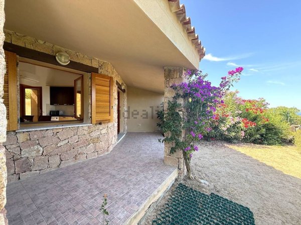 casa indipendente in vendita a Trinità d'Agultu e Vignola in zona Costa Paradiso