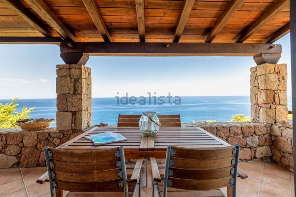 casa indipendente in vendita a Trinità d'Agultu e Vignola in zona Costa Paradiso