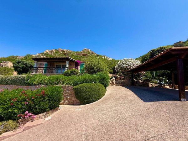casa indipendente in vendita a Trinità d'Agultu e Vignola