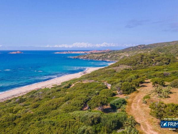 casa indipendente in vendita a Trinità d'Agultu e Vignola in zona Paduledda