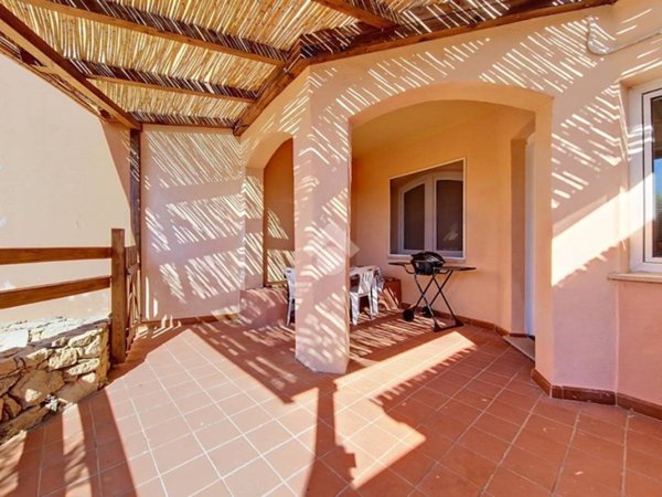 appartamento in vendita a Trinità d'Agultu e Vignola in zona Isola Rossa