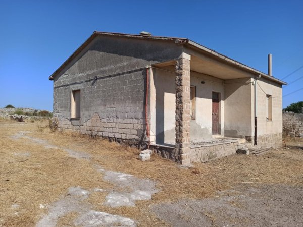 terreno agricolo in vendita ad Uri