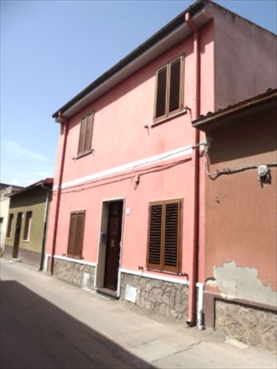 casa indipendente in vendita ad Usini