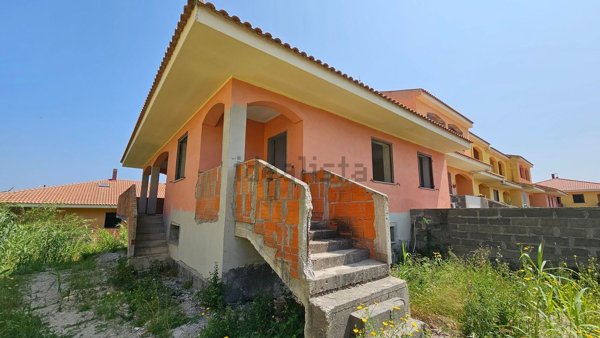 casa indipendente in vendita ad Usini