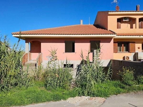 casa indipendente in vendita ad Usini