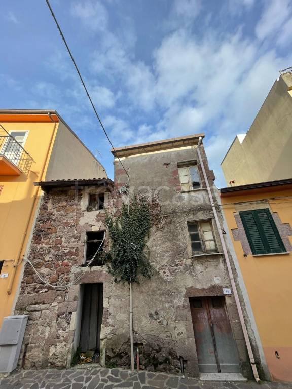 appartamento in vendita a Villanova Monteleone