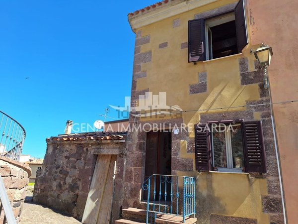 casa indipendente in vendita a Villanova Monteleone