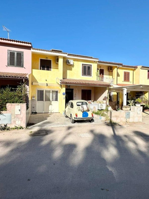 casa indipendente in vendita a Valledoria