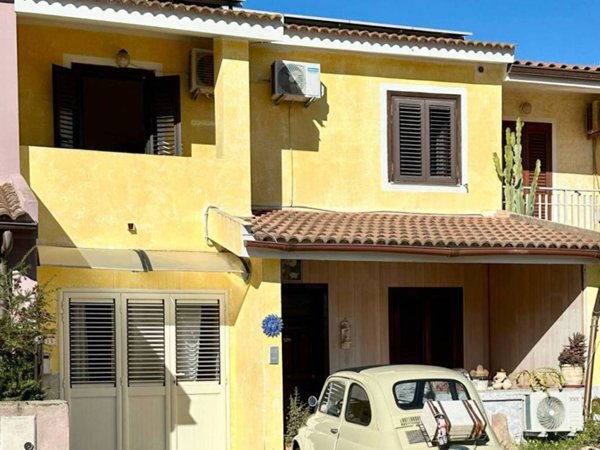 casa indipendente in vendita a Valledoria