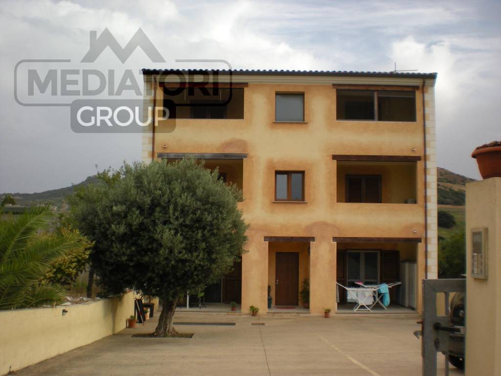 appartamento in vendita a Valledoria in zona La Muddizza