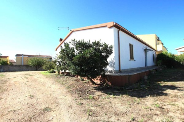 casa indipendente in vendita a Valledoria
