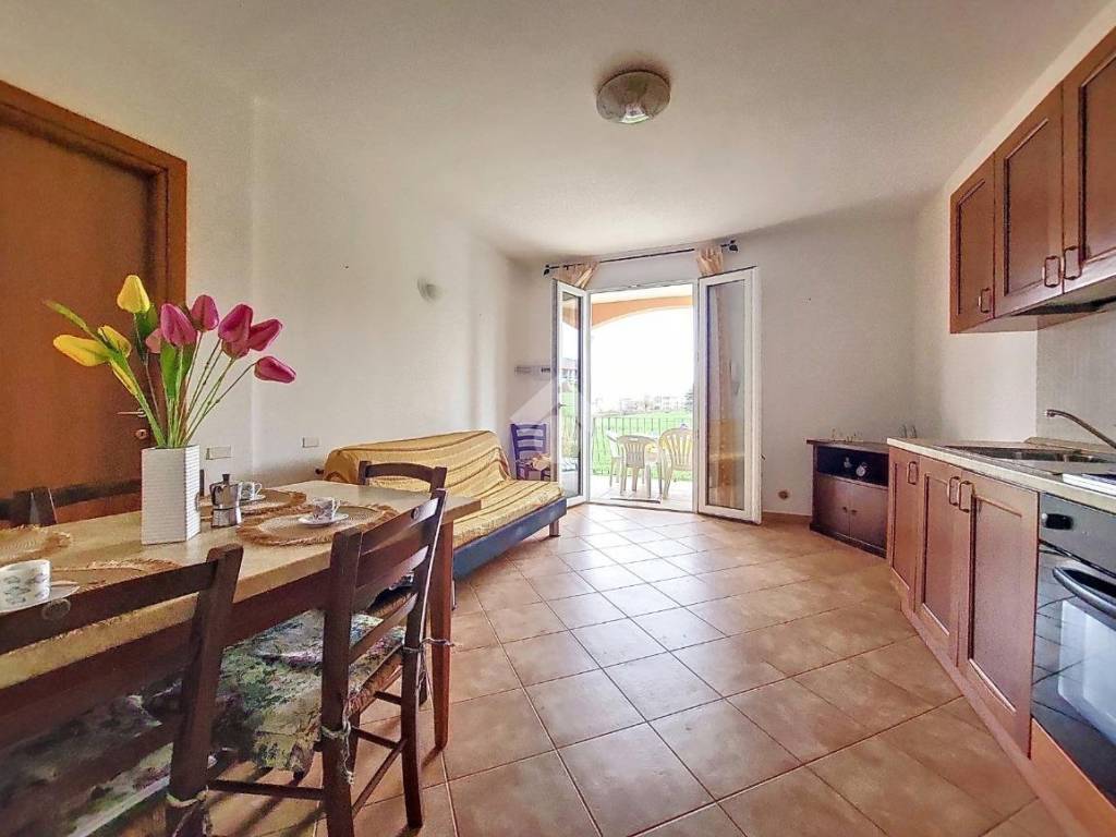 appartamento in vendita a Valledoria in zona La Muddizza