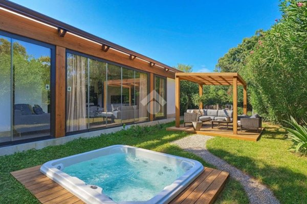 casa indipendente in vendita a Valledoria