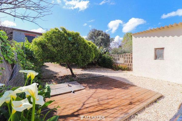 casa indipendente in vendita a Valledoria in zona La Muddizza