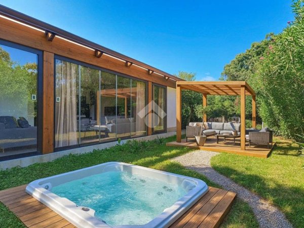 casa indipendente in vendita a Valledoria