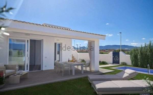 casa indipendente in vendita a Valledoria