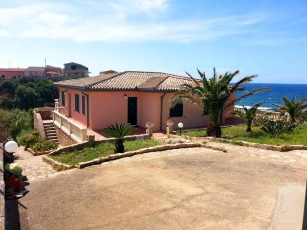 casa indipendente in vendita a Valledoria in zona La Ciaccia