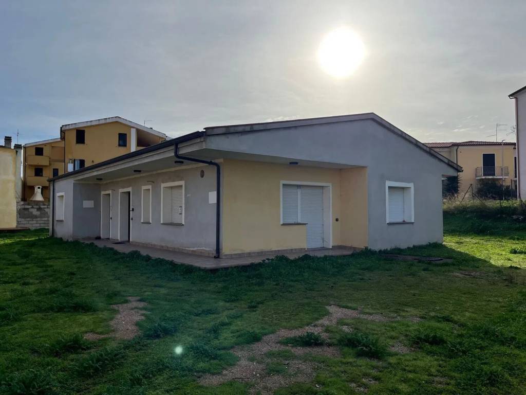 casa indipendente in vendita a Valledoria