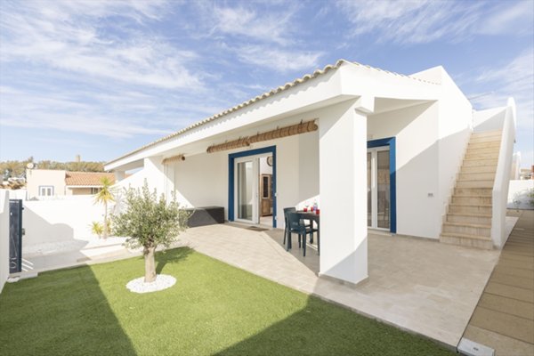 casa indipendente in vendita a Valledoria