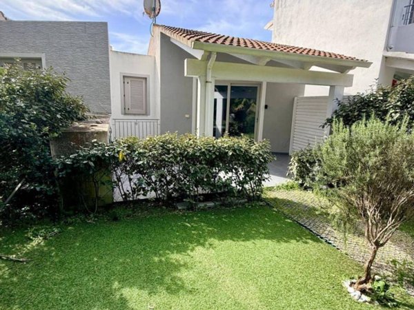 casa indipendente in vendita a Valledoria