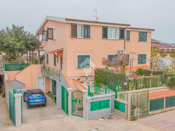 casa indipendente in vendita a Valledoria
