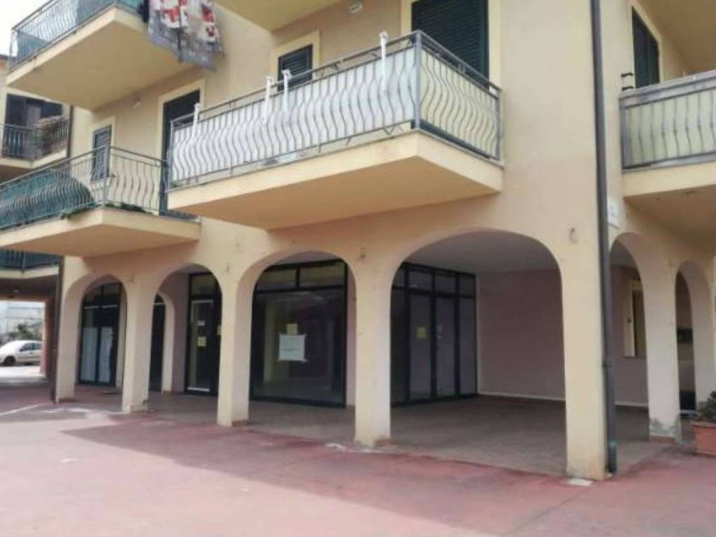 negozio in vendita a Valledoria