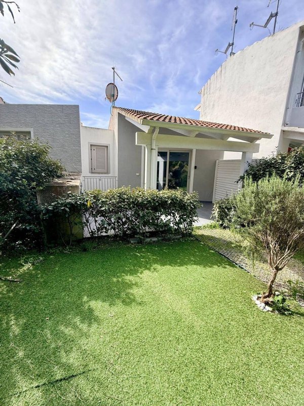 casa indipendente in vendita a Valledoria