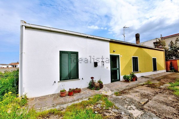 casa indipendente in vendita a Valledoria
