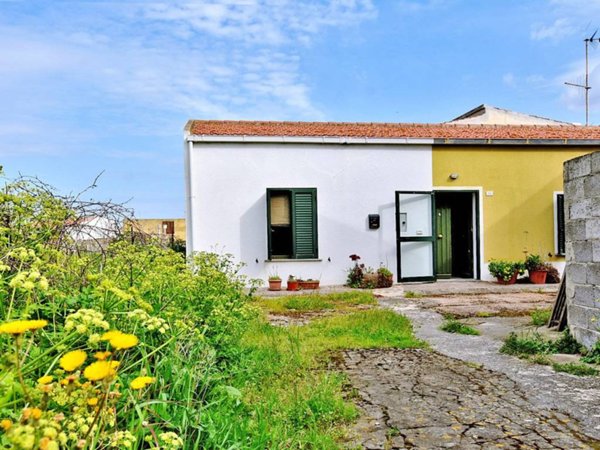 casa indipendente in vendita a Valledoria
