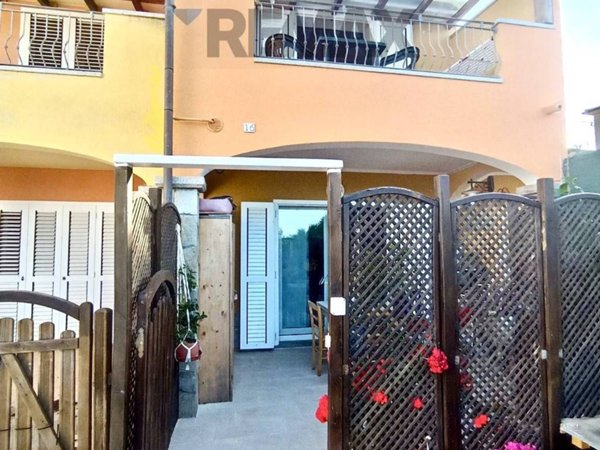 casa indipendente in vendita a Valledoria
