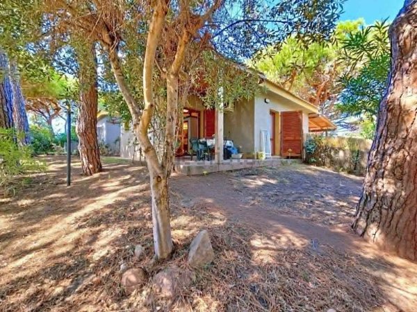 casa indipendente in vendita a Valledoria in zona La Ciaccia