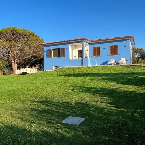 casa indipendente in vendita a Valledoria in zona La Ciaccia