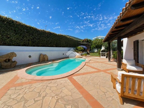 casa indipendente in vendita a Valledoria in zona La Ciaccia
