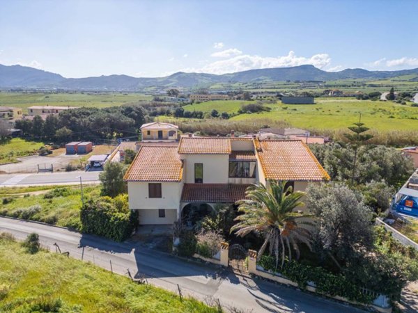 casa indipendente in vendita a Valledoria