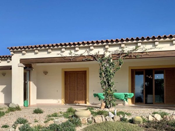 casa indipendente in vendita a Telti