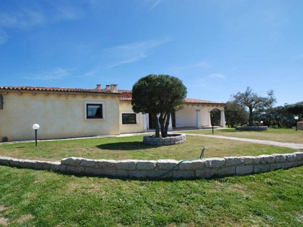 casa indipendente in vendita a Telti