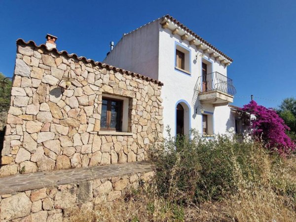 casa indipendente in vendita a Telti