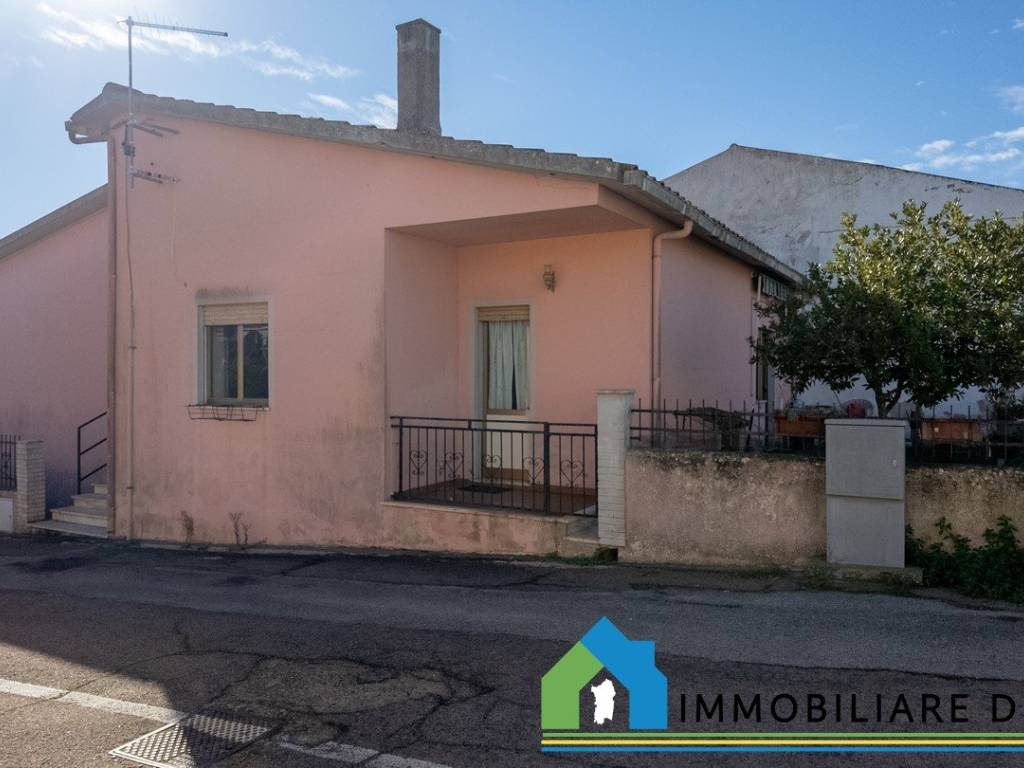 casa indipendente in vendita a Telti