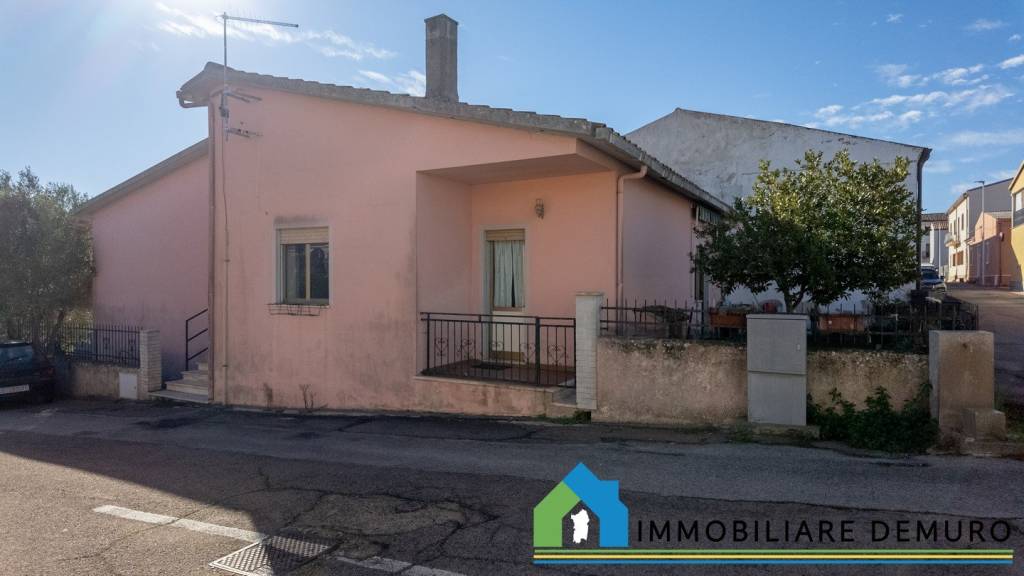 casa indipendente in vendita a Telti