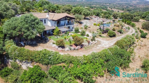 casa indipendente in vendita a Telti