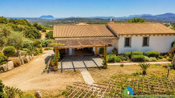 casa indipendente in vendita a Telti