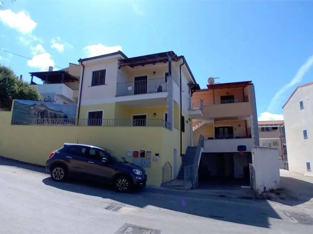 appartamento in vendita a Badesi in zona Muntiggioni